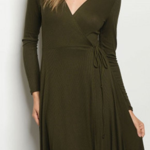 Wrap Dress - Picture 4 of 5